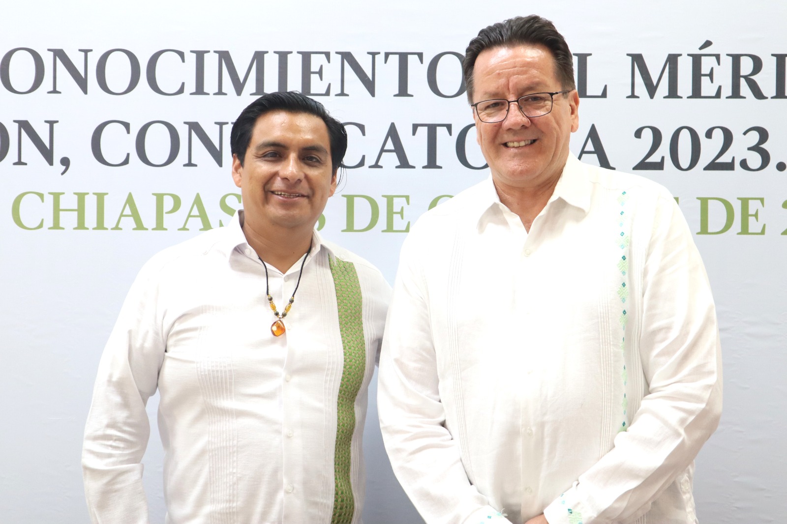 Investigador del TecNM campus Tuxtla recibe premio al Mérito Estatal a